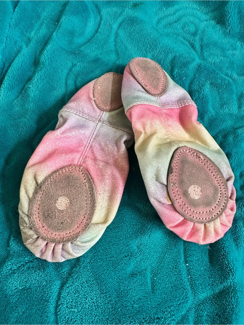 Girls Pink Gradient Ballet Slippers with Sequin Bows